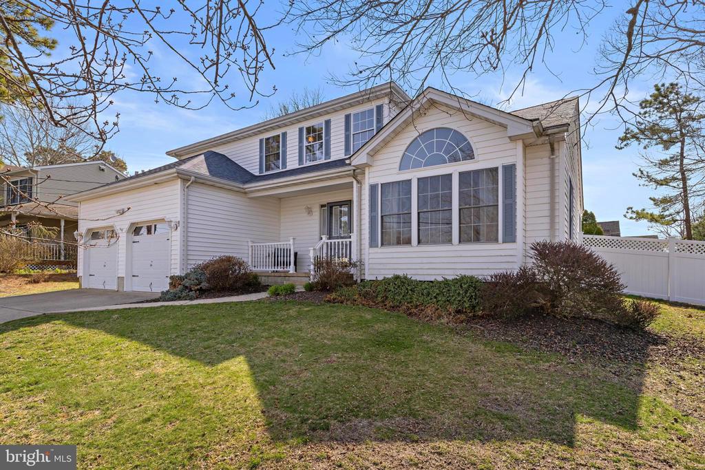 203 RIPTIDE AVENUE