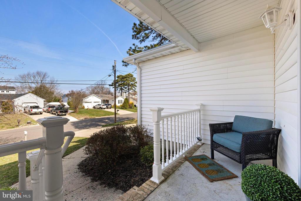 203 RIPTIDE AVENUE