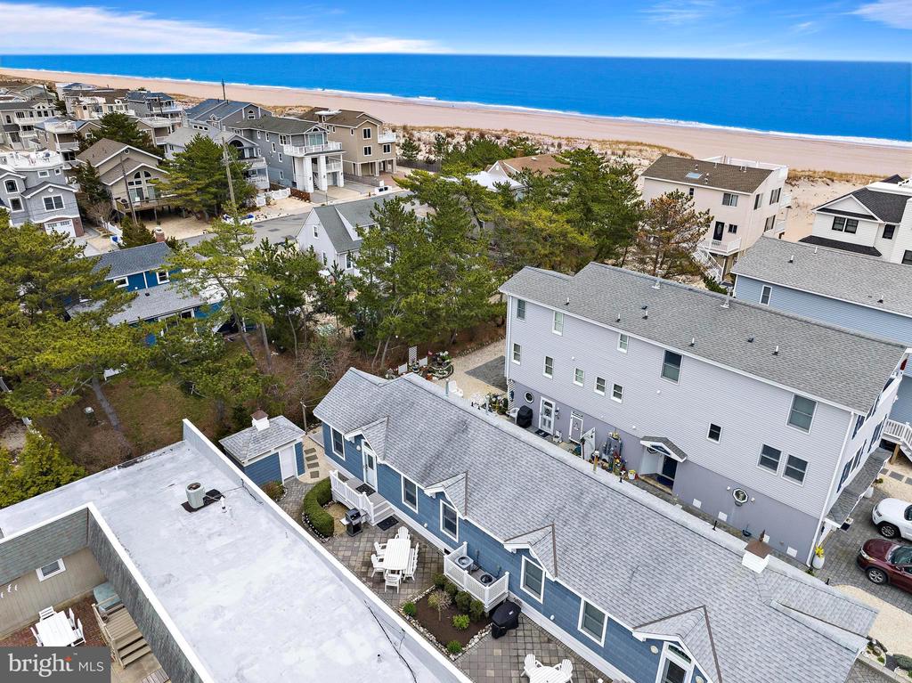 123 E 17TH ST Unit: 2