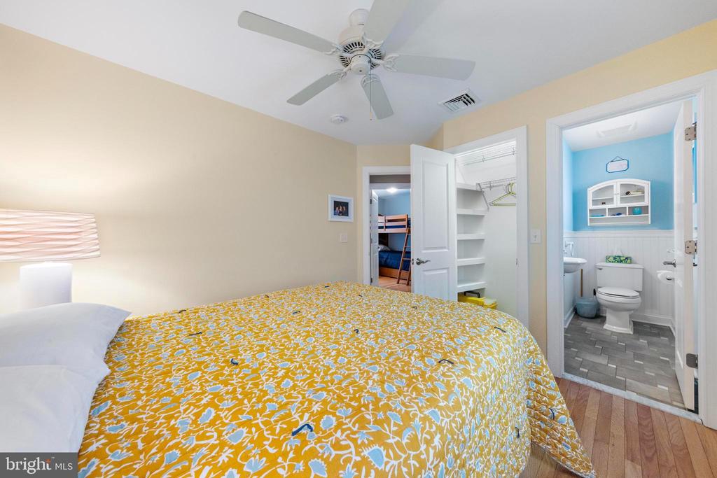 123 E 17TH ST Unit: 2