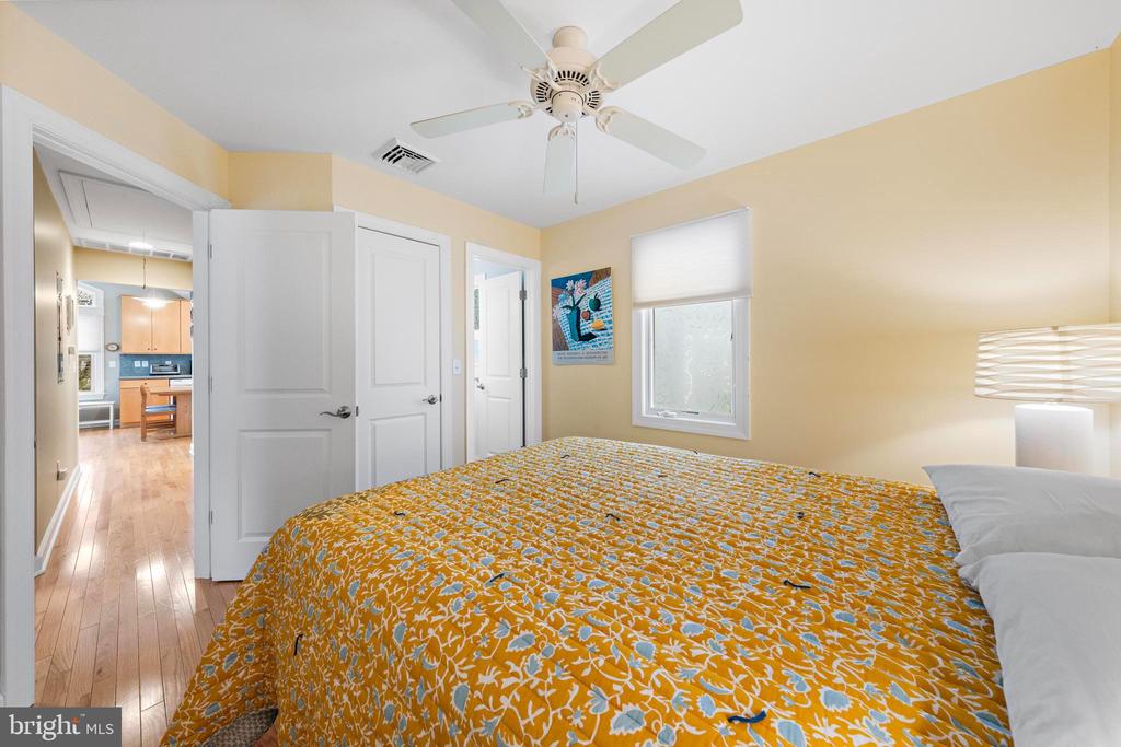 123 E 17TH ST Unit: 2
