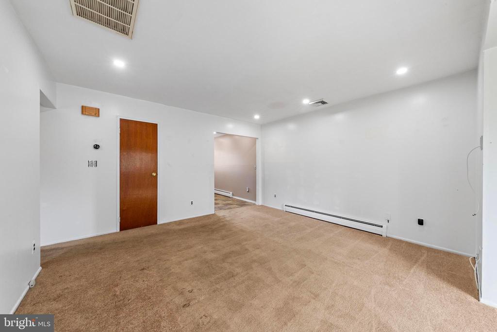 14 B HERON STREET S