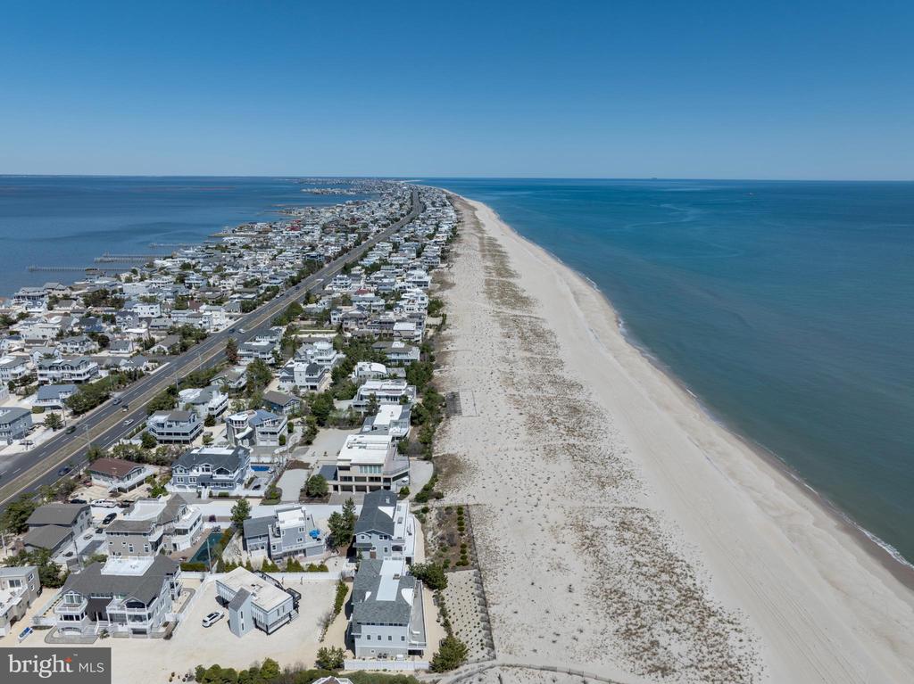 1013 - B LONG BEACH