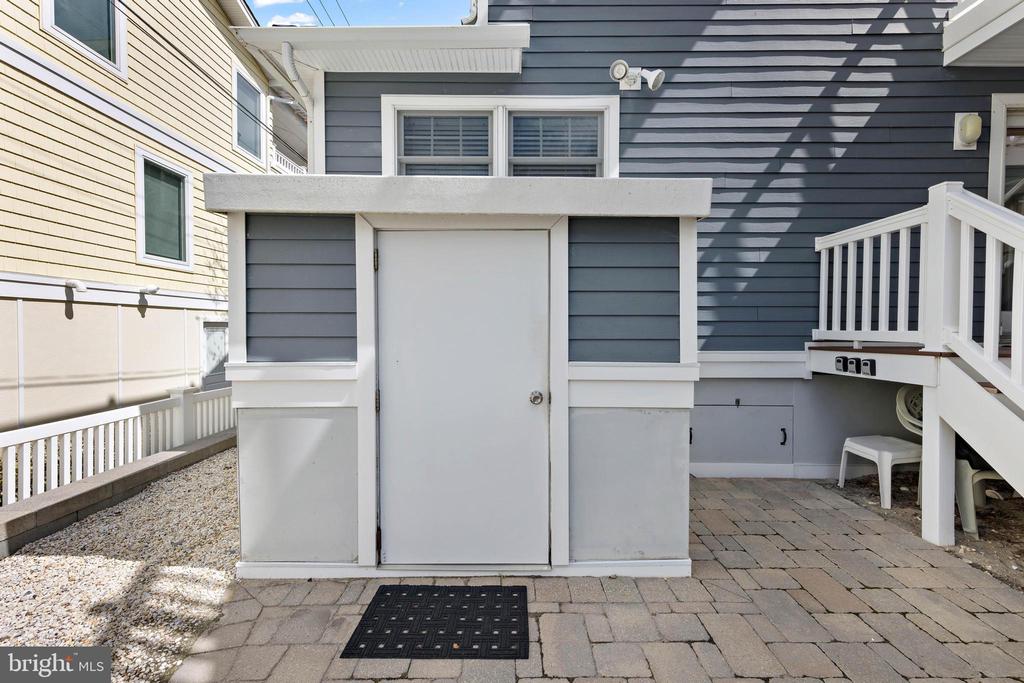 15 E 25 STREET