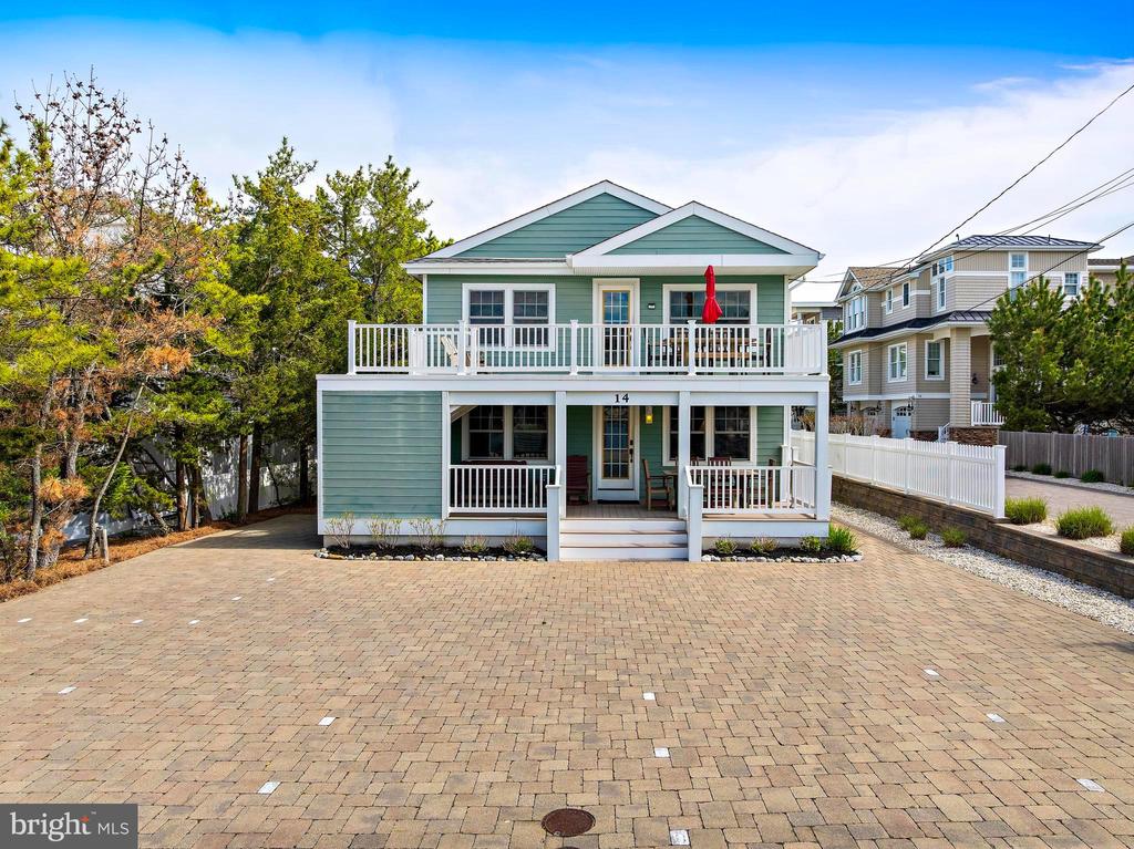 14 E 25 STREET
