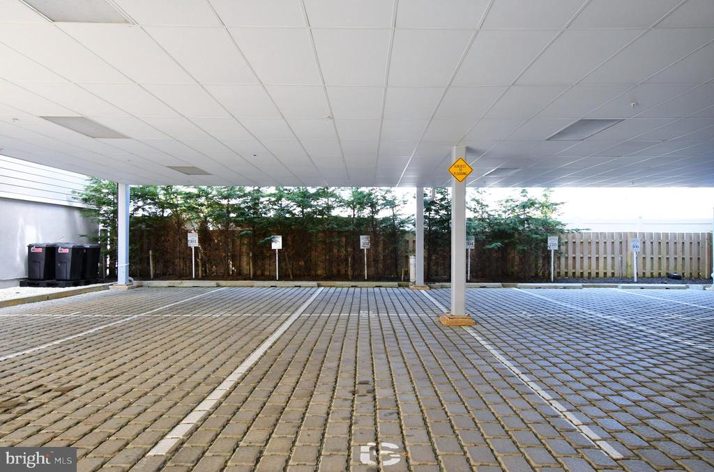 510 N BAY AVENUE Unit: 303