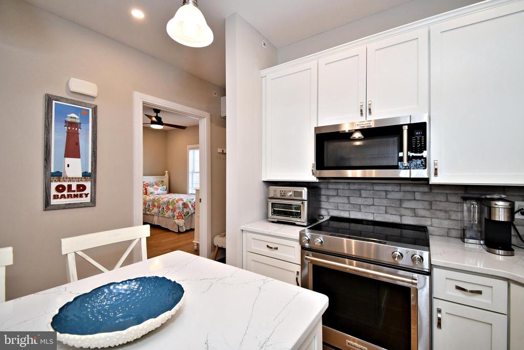 510 N BAY AVENUE Unit: 303
