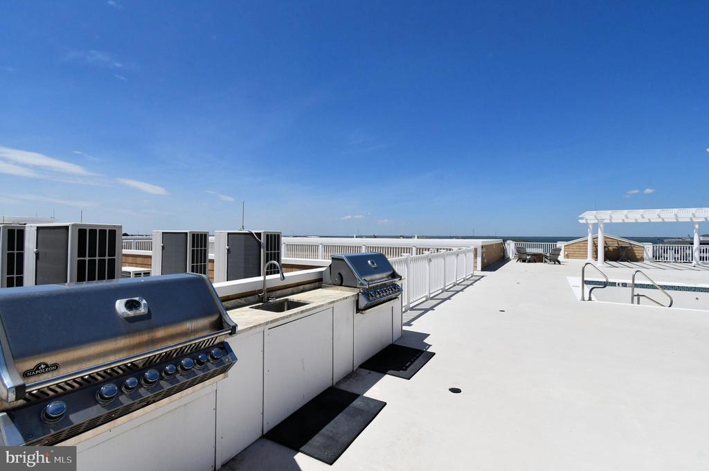 510 N BAY AVENUE Unit: 303