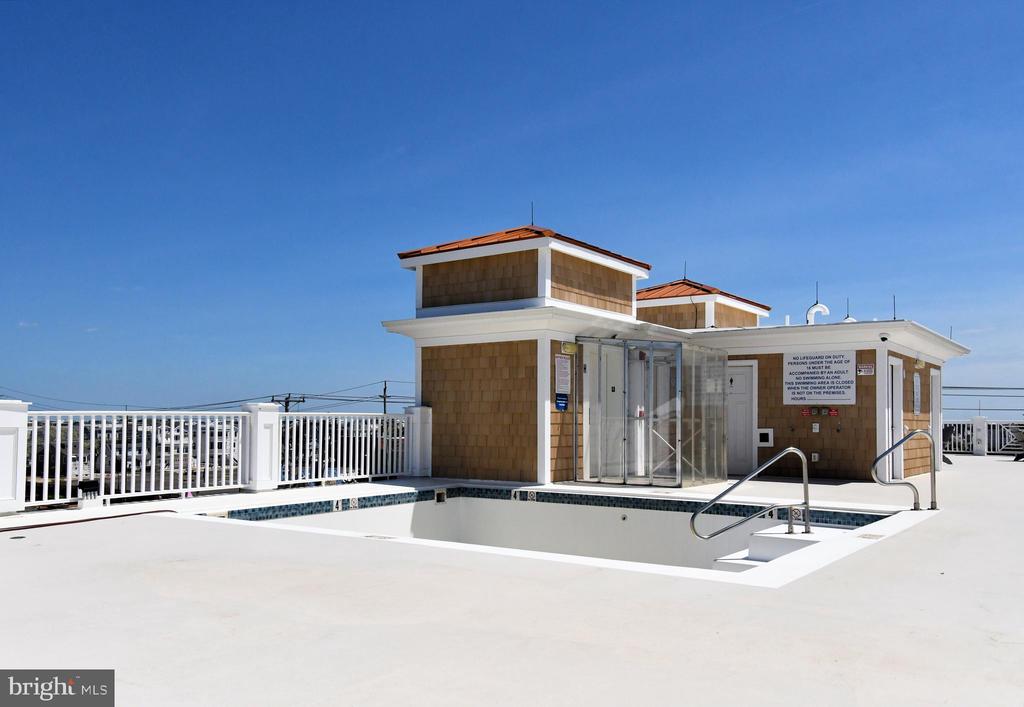 510 N BAY AVENUE Unit: 303