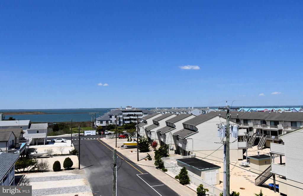 510 N BAY AVENUE Unit: 303