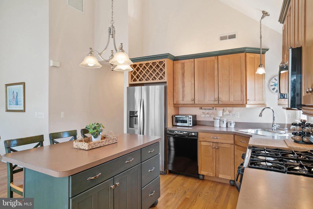 25 E 24TH STREET