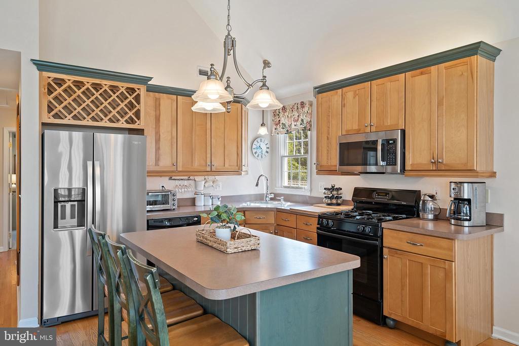 25 E 24TH STREET