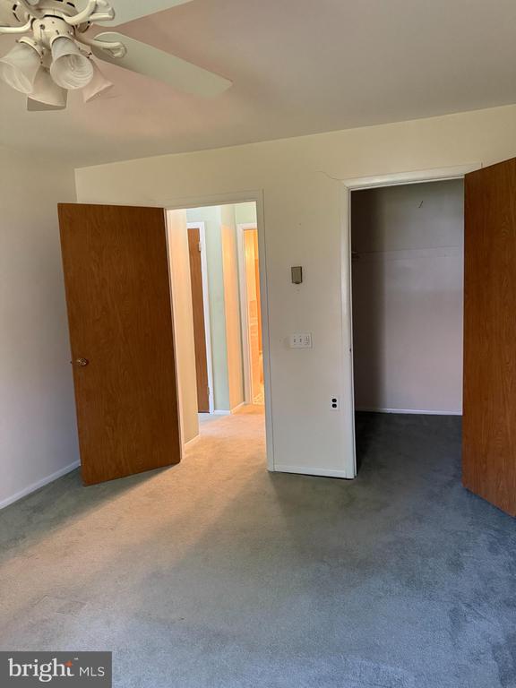 146 B HUDSON PARKWAY Unit: B