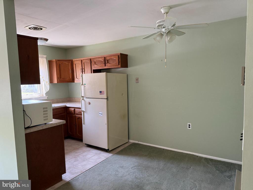 146 B HUDSON PARKWAY Unit: B