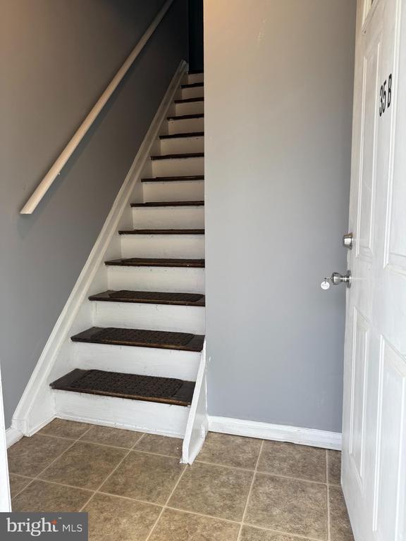 35 ATLANTIS AVENUE Unit: B