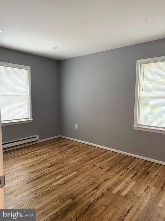 35 ATLANTIS AVENUE Unit: B
