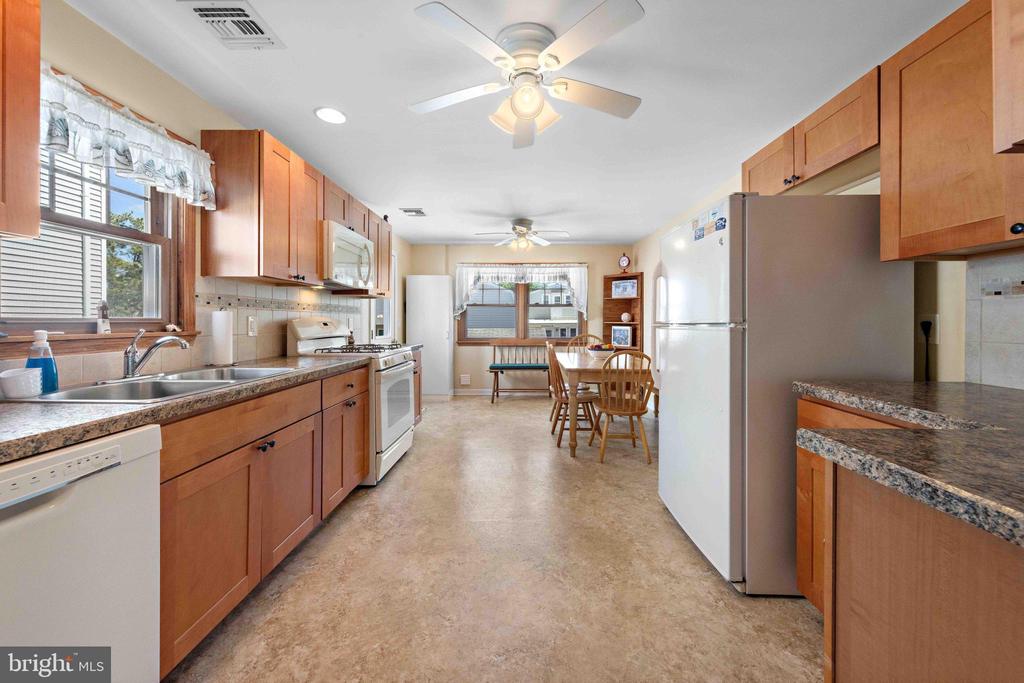 215 W 23RD STREET