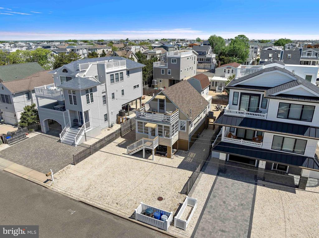 215 W 23RD STREET