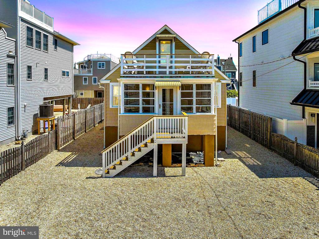 215 W 23RD STREET