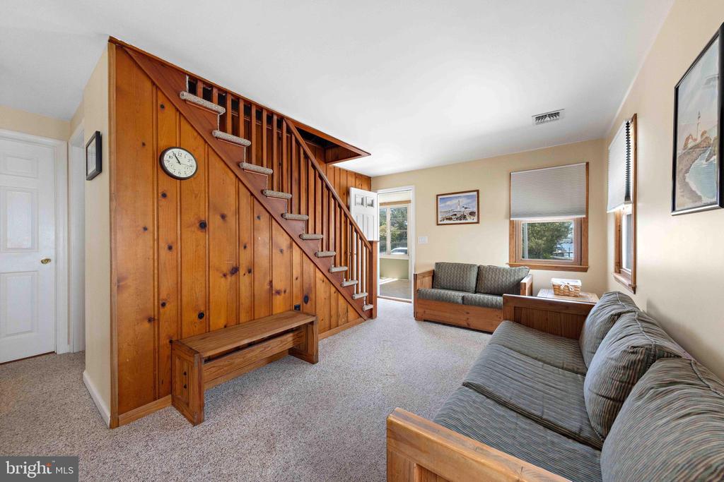 215 W 23RD STREET