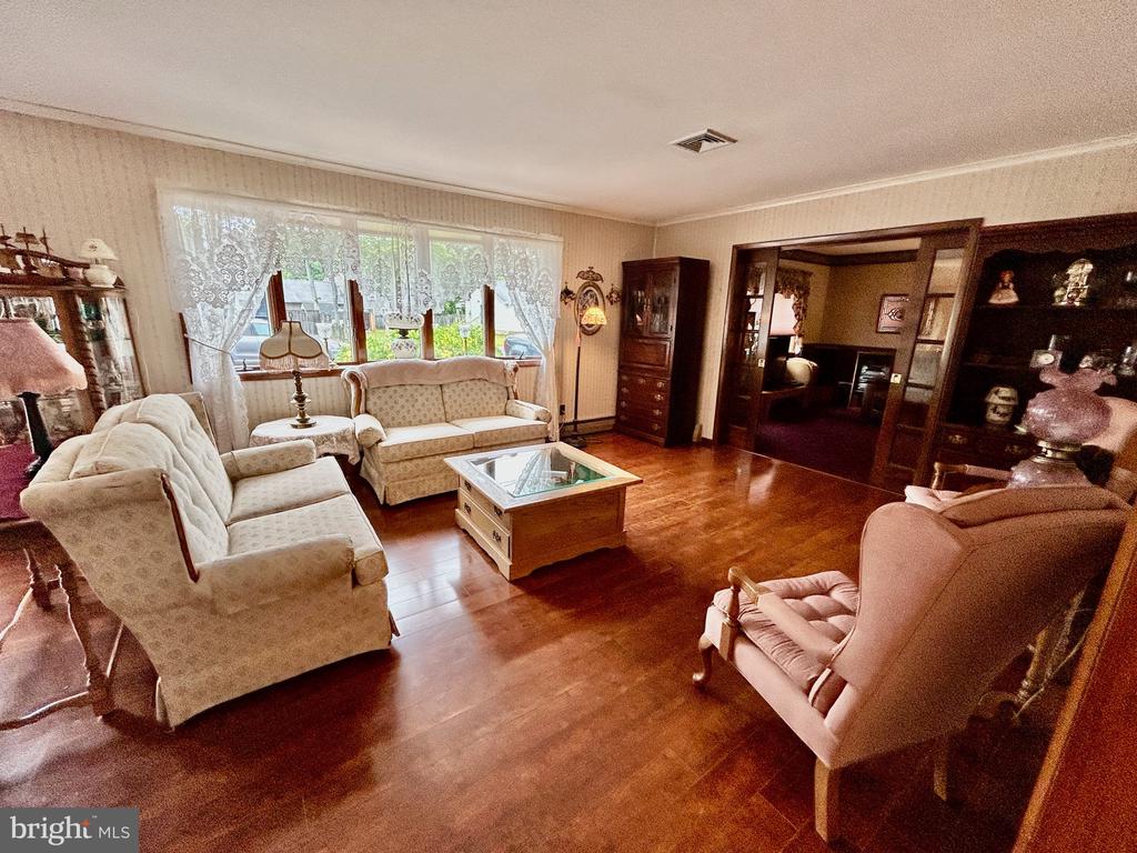 504 WINDSOR STREET