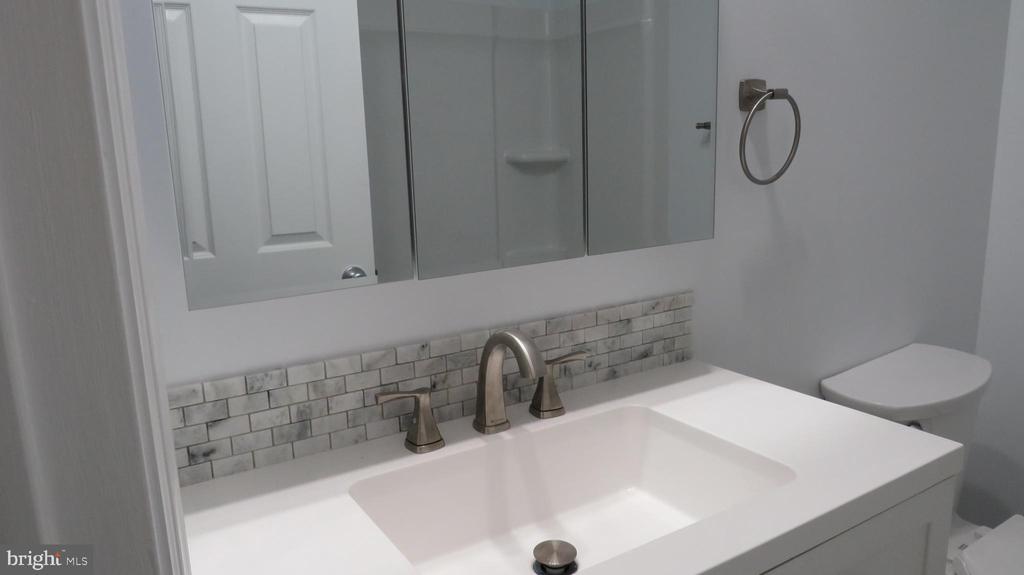 28 SYCAMORE ROAD Unit: 45