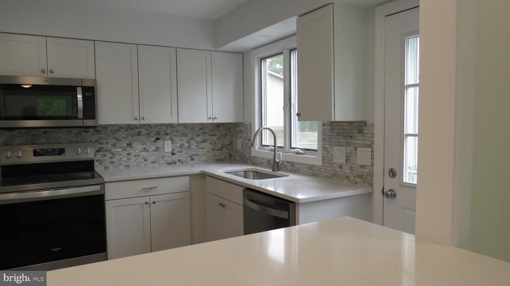 28 SYCAMORE ROAD Unit: 45