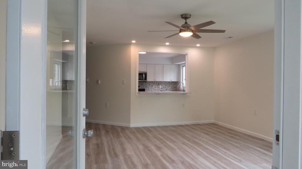 28 SYCAMORE ROAD Unit: 45