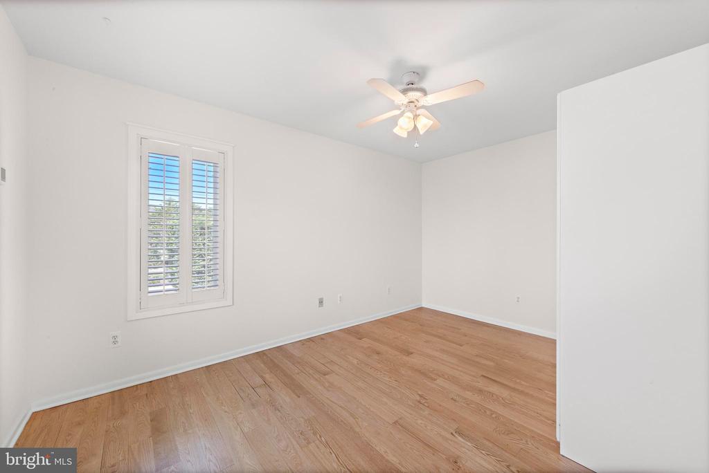 1131 LONG BEACH BOULEVARD