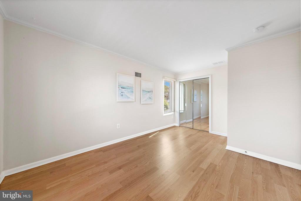1131 LONG BEACH BOULEVARD