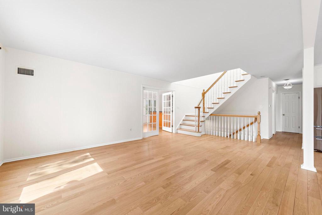1131 LONG BEACH BOULEVARD