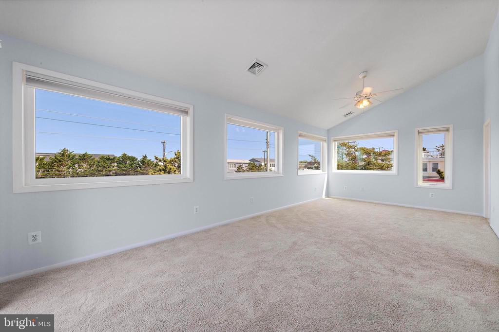 1131 LONG BEACH BOULEVARD