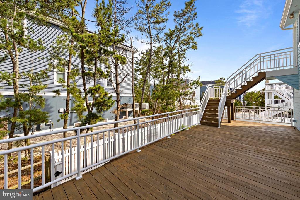 1131 LONG BEACH BOULEVARD