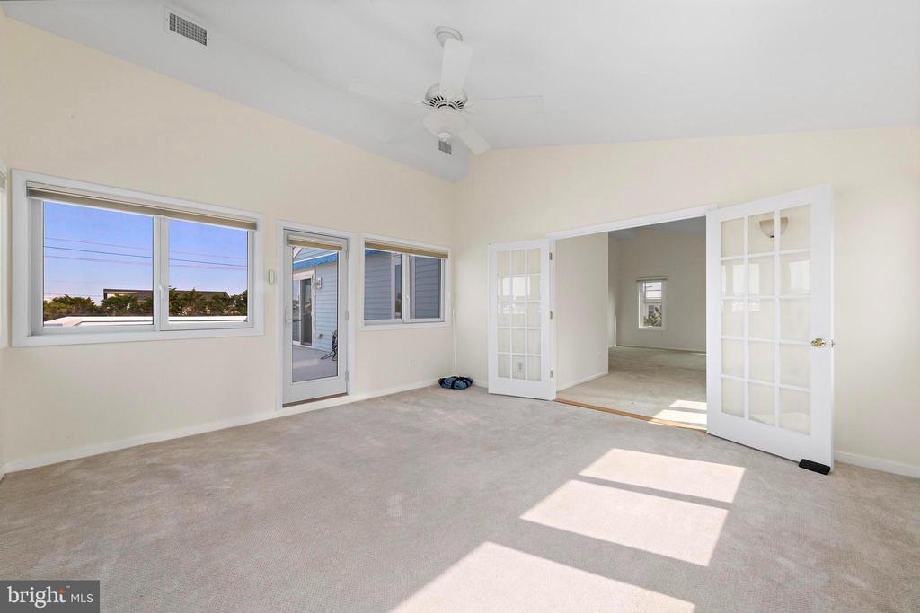 1131 LONG BEACH BOULEVARD