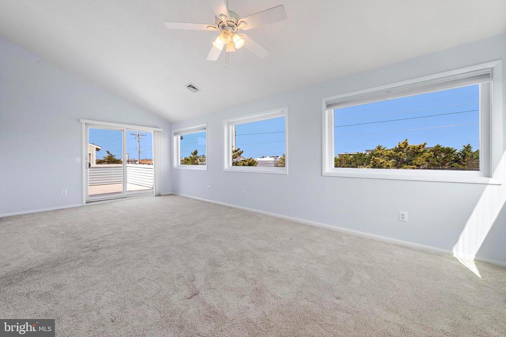 1131 LONG BEACH BOULEVARD