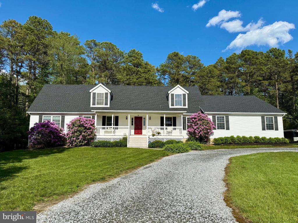 4 W WOODDUCK DR
