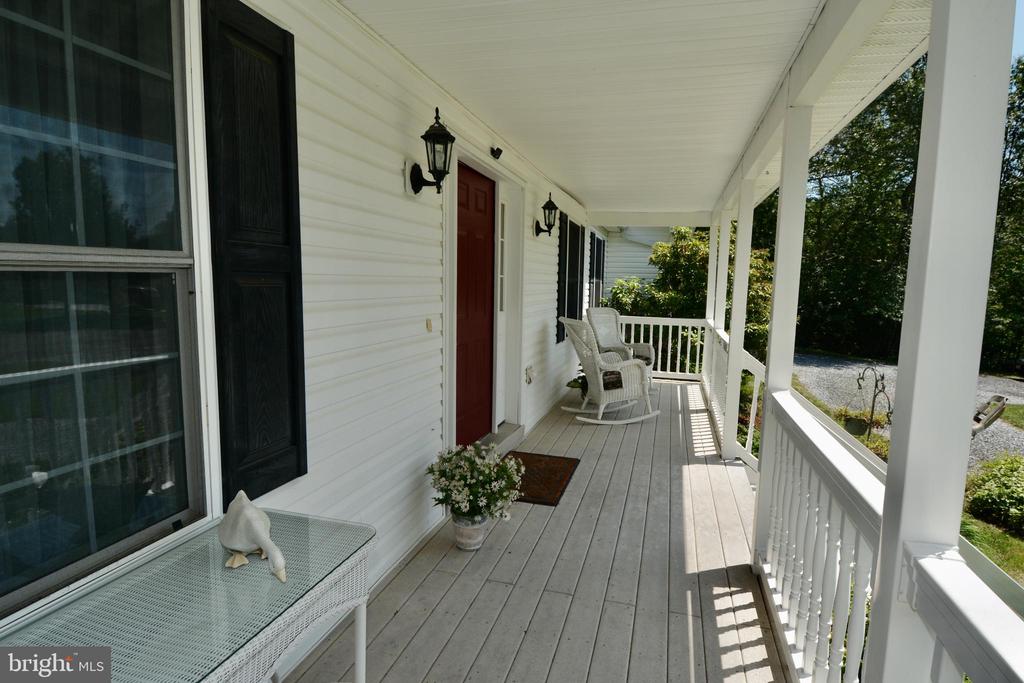4 W WOODDUCK DR