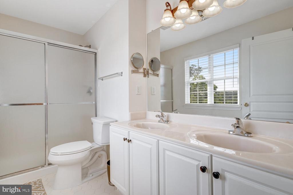 27 WATERS EDGE DRIVE
