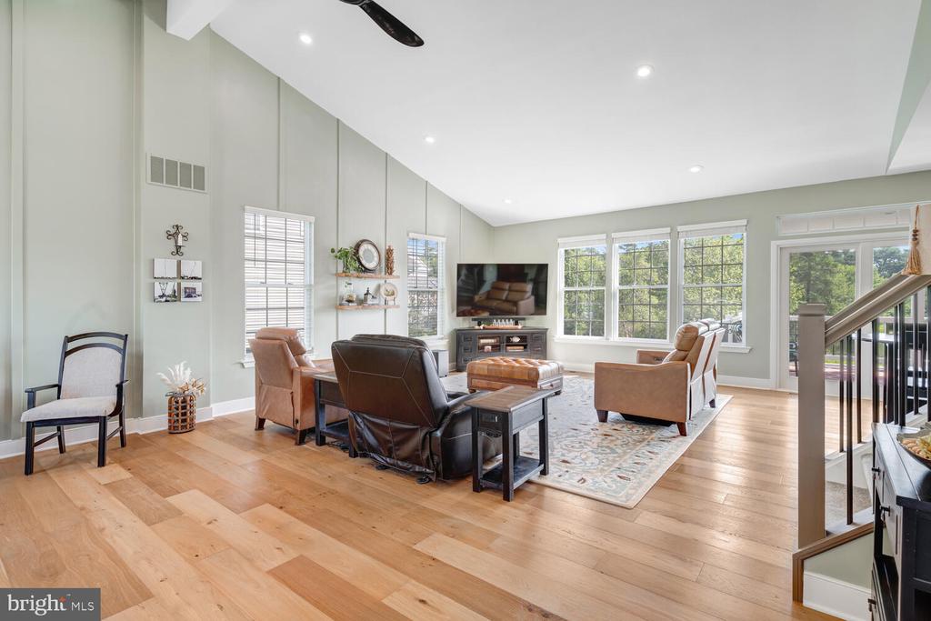 27 WATERS EDGE DRIVE