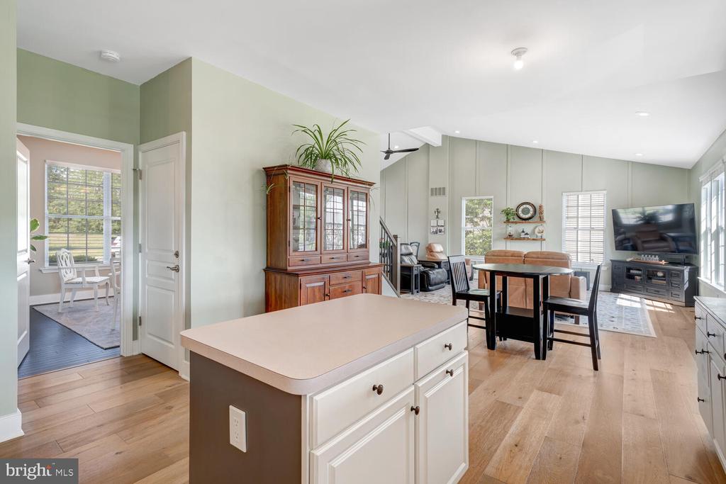 27 WATERS EDGE DRIVE