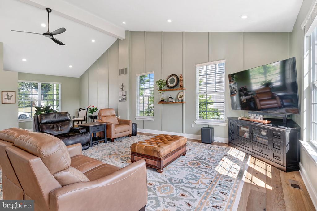 27 WATERS EDGE DRIVE