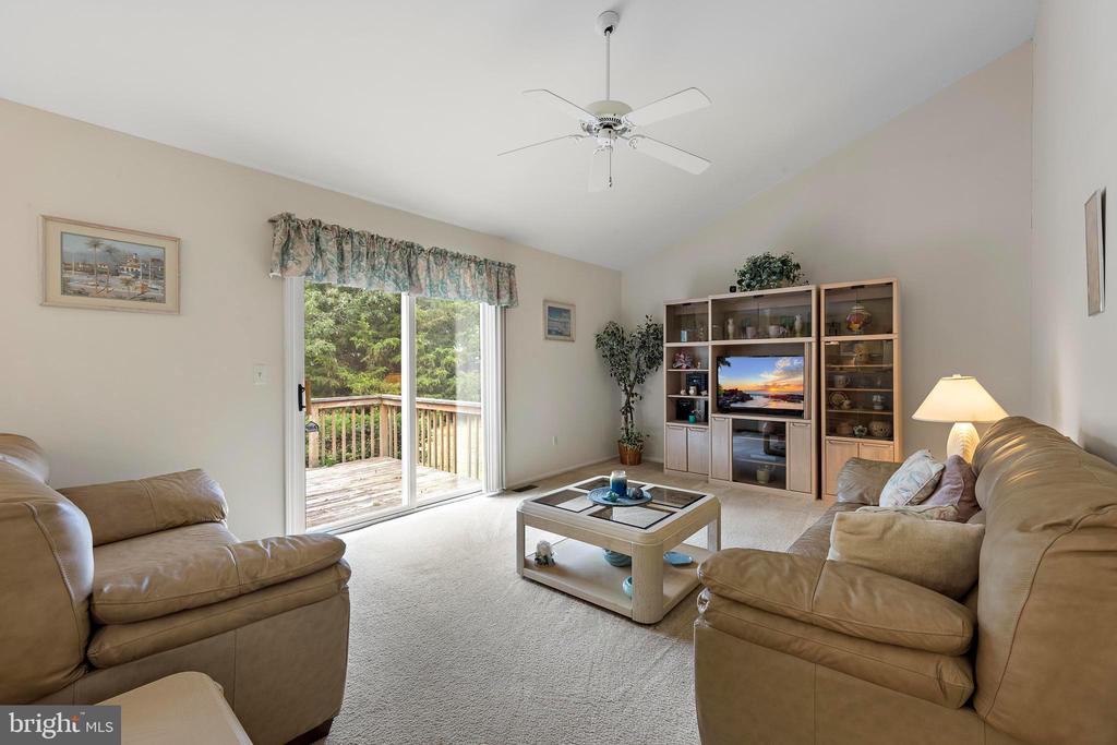 MANAHAWKIN