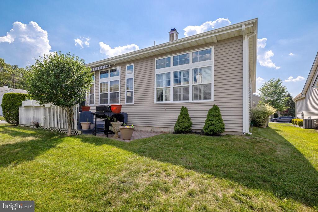 2 WOODLAKE COURT