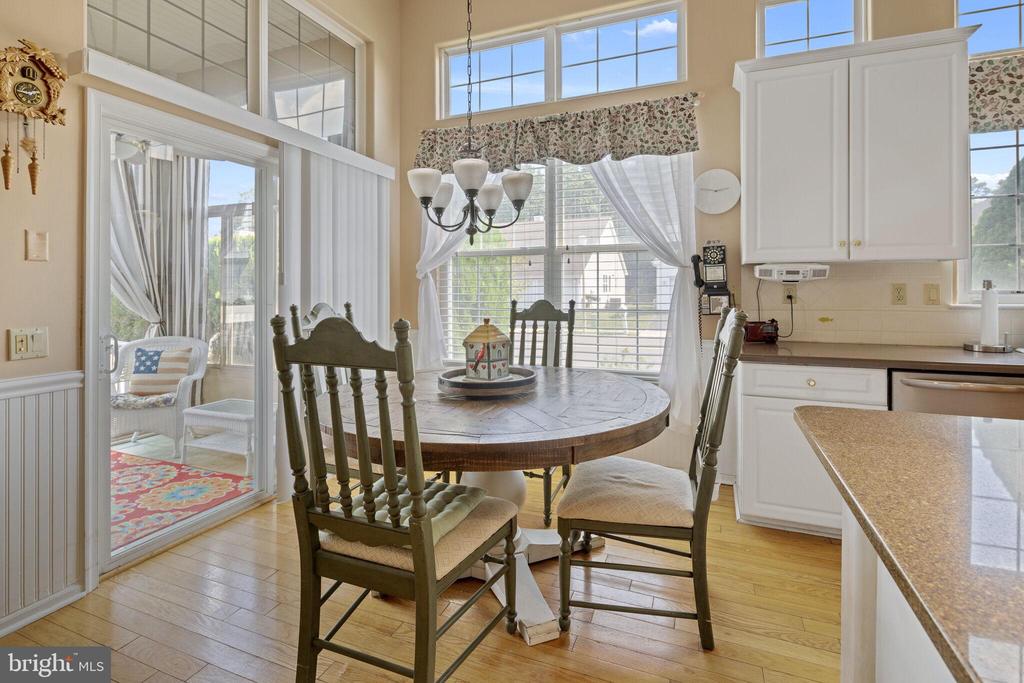 2 WOODLAKE COURT