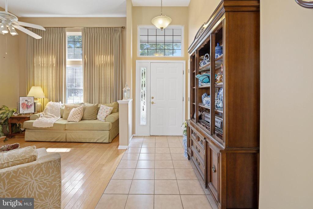 2 WOODLAKE COURT