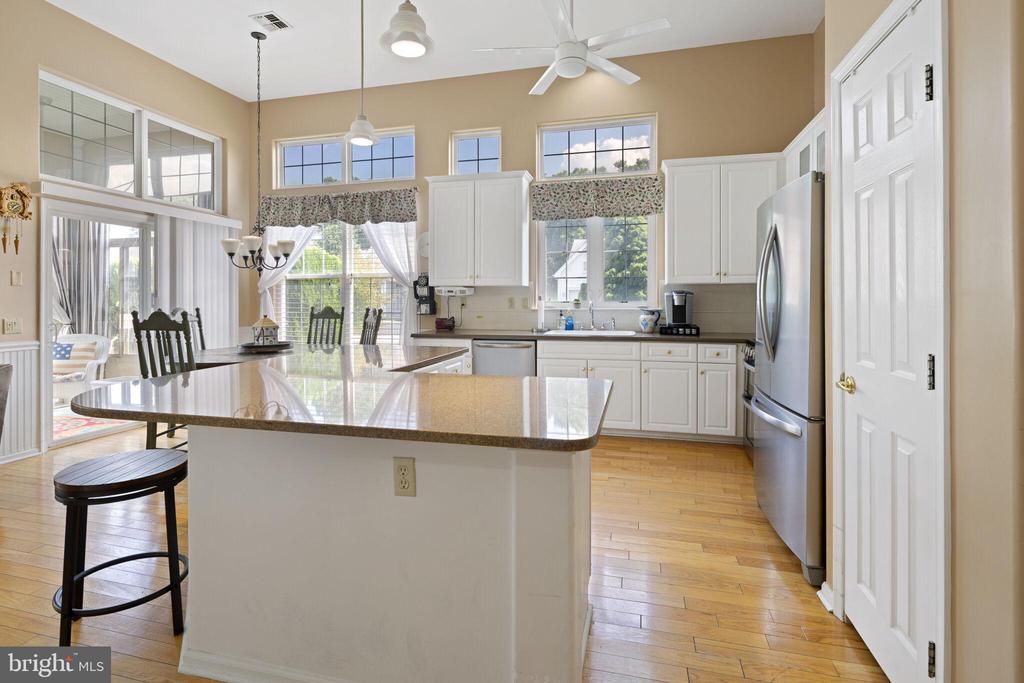 2 WOODLAKE COURT