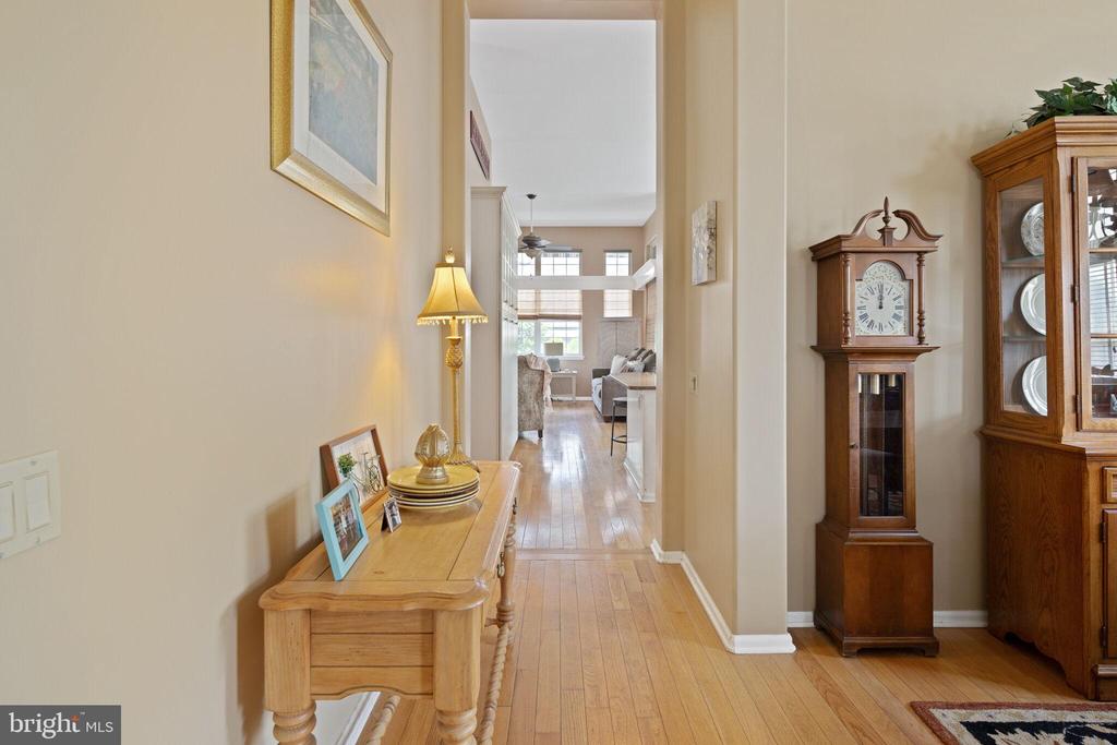 2 WOODLAKE COURT