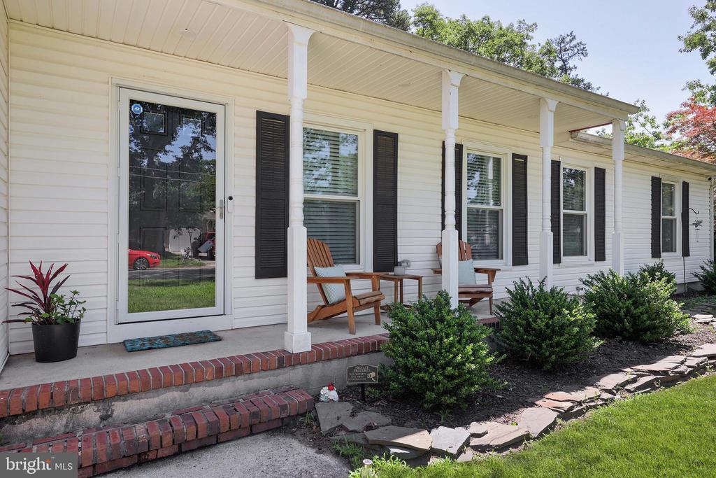 1618 WHITCOMB ROAD