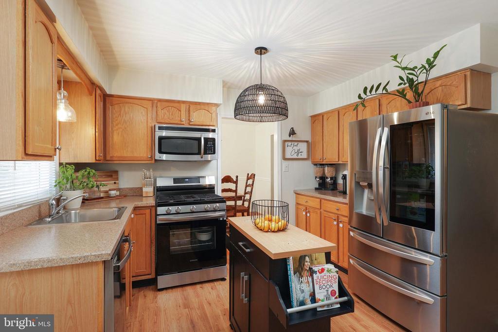 1618 WHITCOMB ROAD