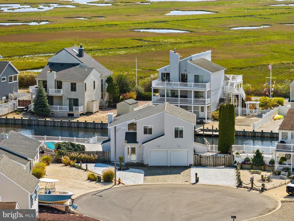 116 CLYDE LANE